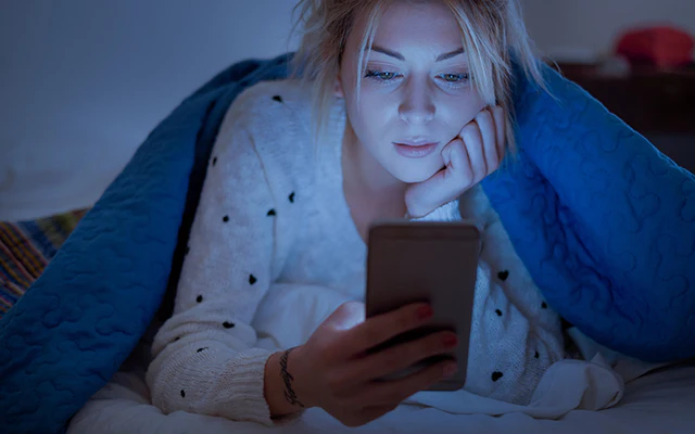 how to protect your skin from blue light damage