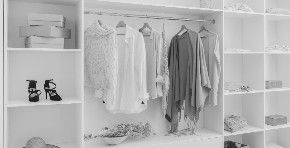 Consumer fashion minimalism