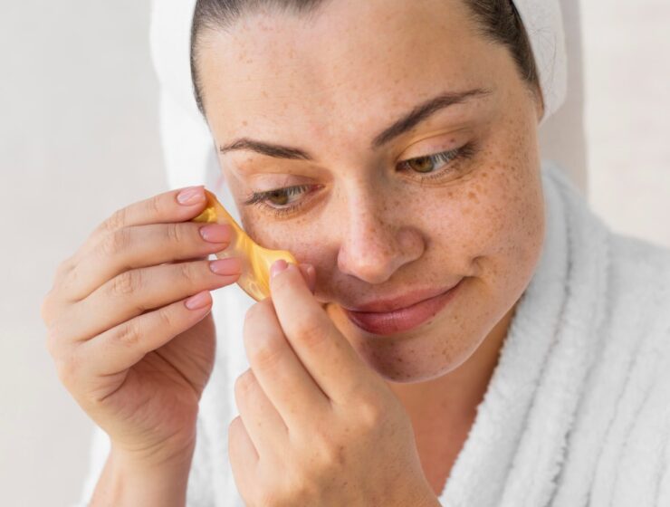 How to reduce under-eye puffiness naturally