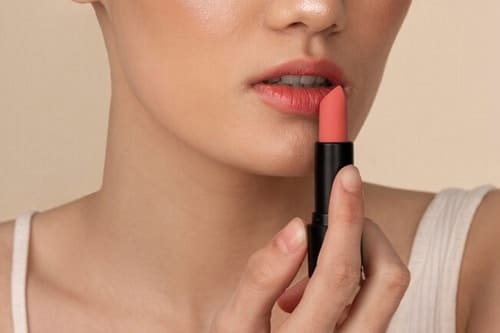 how to choose the perfect lipstick shade for your skin tone